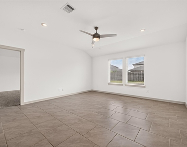 28926 Yachting Point Lane - Photo Thumbnail 5