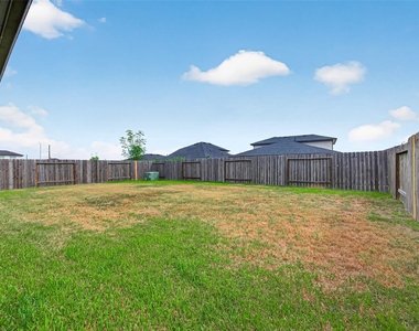 28926 Yachting Point Lane - Photo Thumbnail 41