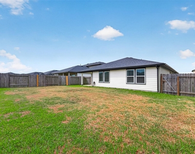 28926 Yachting Point Lane - Photo Thumbnail 45