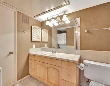 1601 S Shepherd Drive - Photo Thumbnail 25