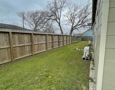 609 N Avenue D - Photo Thumbnail 10