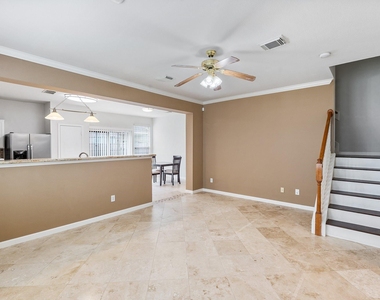8011 Fisher Glen Lane - Photo Thumbnail 5