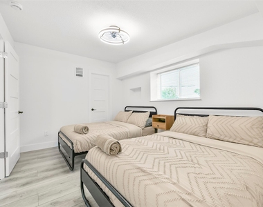 7103 Long Point Road - Photo Thumbnail 13