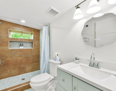 7103 Long Point Road - Photo Thumbnail 14