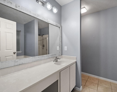 8802 Ancient Willow Drive - Photo Thumbnail 13