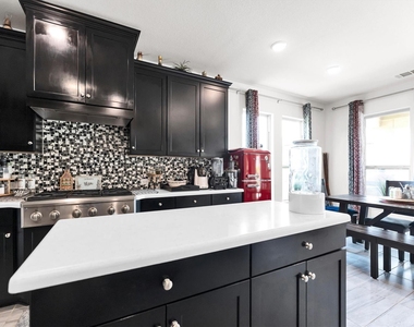 13330 Arbor Villa Lane - Photo Thumbnail 14