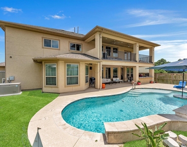 13330 Arbor Villa Lane - Photo Thumbnail 3