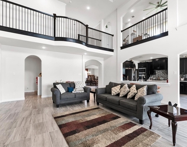 13330 Arbor Villa Lane - Photo Thumbnail 8