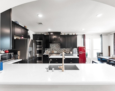 13330 Arbor Villa Lane - Photo Thumbnail 16