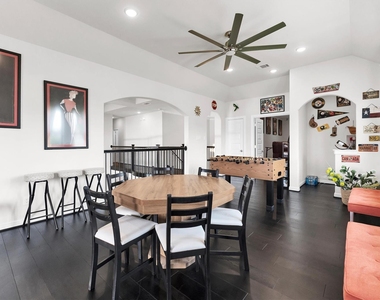 13330 Arbor Villa Lane - Photo Thumbnail 32