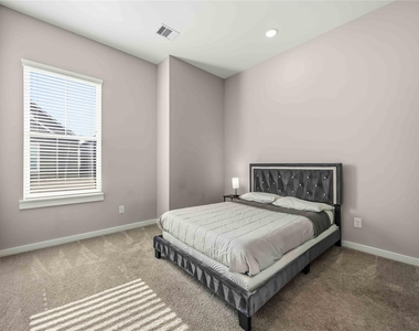 6713 Parker Grove Lane - Photo Thumbnail 27