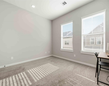 6713 Parker Grove Lane - Photo Thumbnail 31
