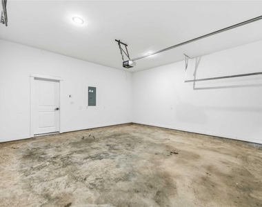 6713 Parker Grove Lane - Photo Thumbnail 33