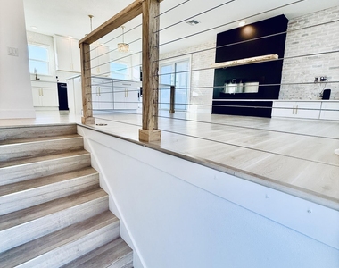 279 Marion Street - Photo Thumbnail 4