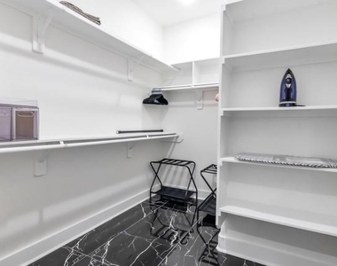 4013 Falls Street - Photo Thumbnail 15