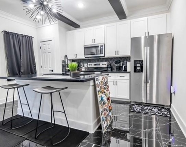 4013 Falls Street - Photo Thumbnail 3