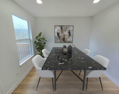 105 E 32nd Street - Photo Thumbnail 9