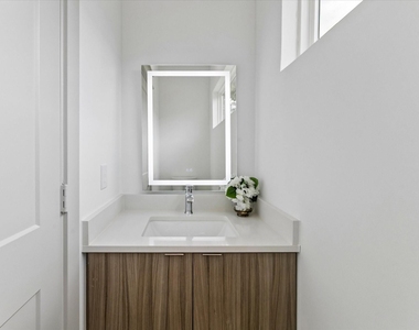 1603 Utah Street - Photo Thumbnail 12