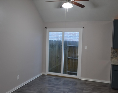 19354 Caledonia Drive - Photo Thumbnail 16