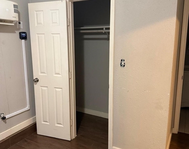 3502 Rosedale Street - Photo Thumbnail 7
