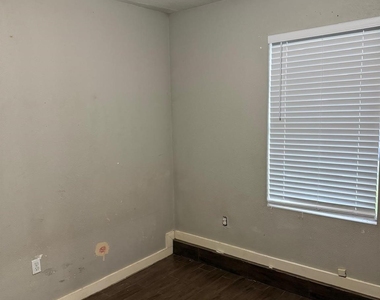 3502 Rosedale Street - Photo Thumbnail 5
