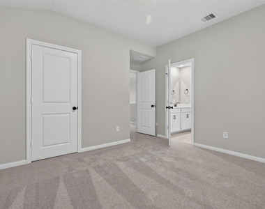 6427 Prospect Oaks Parkway - Photo Thumbnail 37