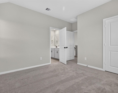 6427 Prospect Oaks Parkway - Photo Thumbnail 32