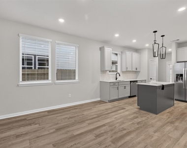 6427 Prospect Oaks Parkway - Photo Thumbnail 14