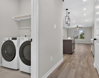 6427 Prospect Oaks Parkway - Photo Thumbnail 20