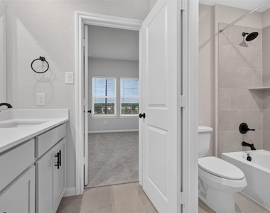 6427 Prospect Oaks Parkway - Photo Thumbnail 34