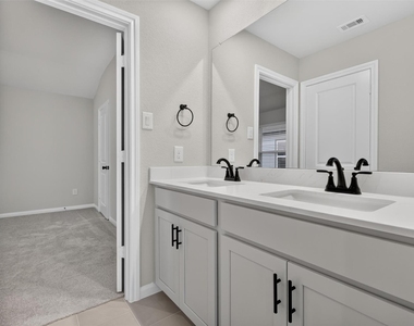 6427 Prospect Oaks Parkway - Photo Thumbnail 33
