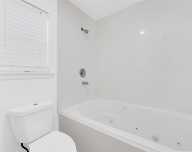 8802 Tanager Street - Photo Thumbnail 24