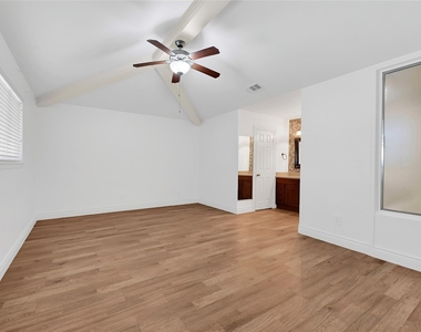 8802 Tanager Street - Photo Thumbnail 21