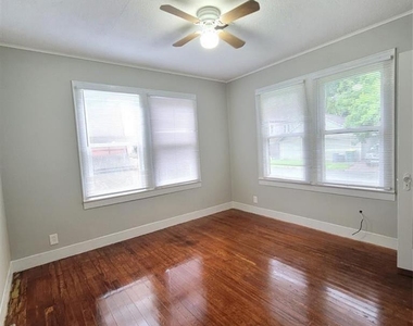 522 Aron Street - Photo Thumbnail 6