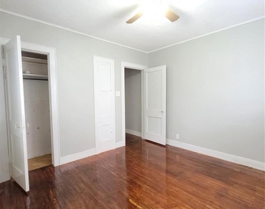 522 Aron Street - Photo Thumbnail 5