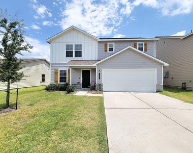 111 Avalon Drive - Photo Thumbnail 1
