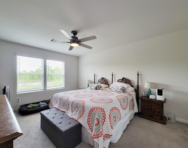 111 Avalon Drive - Photo Thumbnail 18