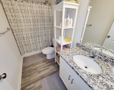 111 Avalon Drive - Photo Thumbnail 24
