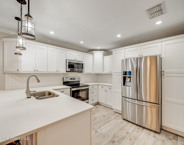 1400 Sheafe Avenue Ne - Photo Thumbnail 7