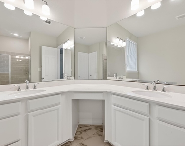 4018 Martin Ridge Drive - Photo Thumbnail 23