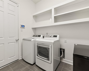 4018 Martin Ridge Drive - Photo Thumbnail 20