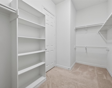 4018 Martin Ridge Drive - Photo Thumbnail 24