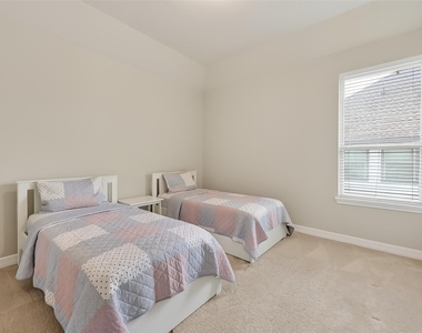 4018 Martin Ridge Drive - Photo Thumbnail 27