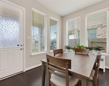 4018 Martin Ridge Drive - Photo Thumbnail 14