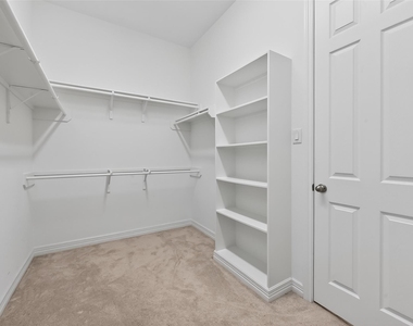 4018 Martin Ridge Drive - Photo Thumbnail 25