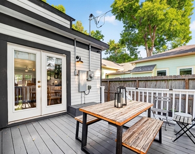 904 Arlington Street - Photo Thumbnail 36