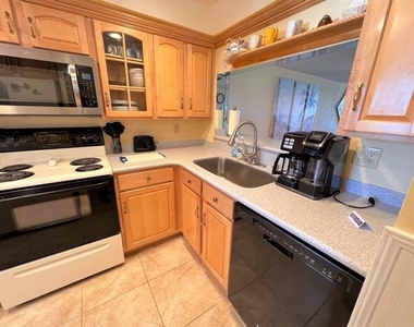 3060 N Atlantic Avenue - Photo Thumbnail 5