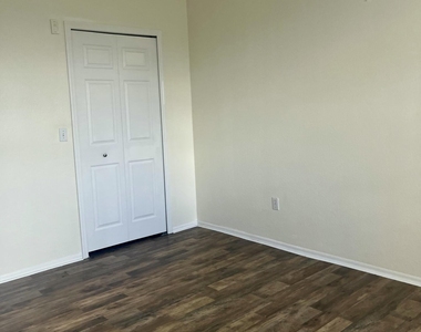 1757 Sophias Drive - Photo Thumbnail 8
