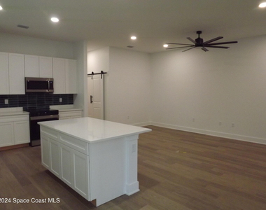 2273 Highland Avenue - Photo Thumbnail 3