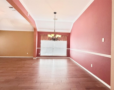7303 Slippery Elm Lane - Photo Thumbnail 5